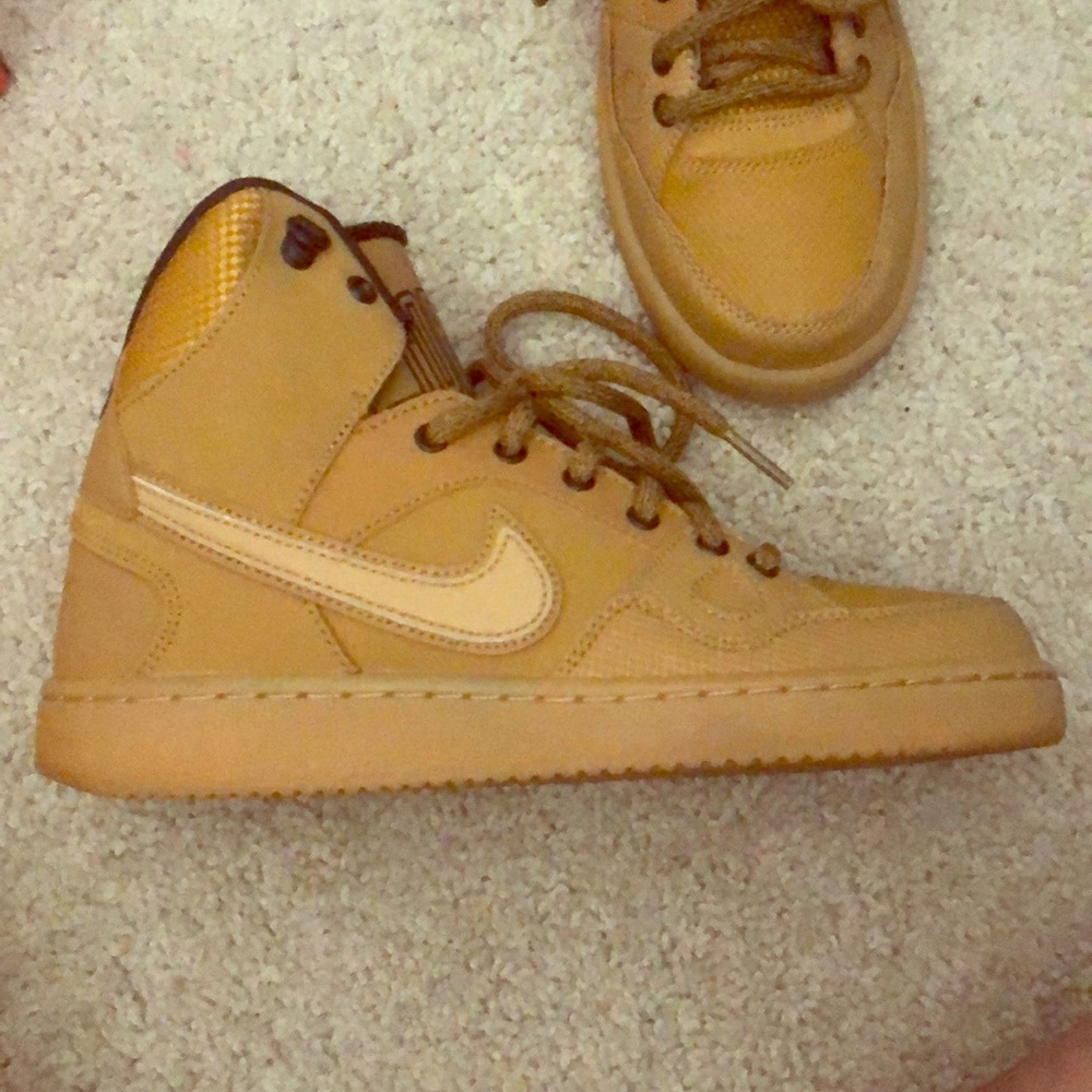 Nike Son of Force MID shoe